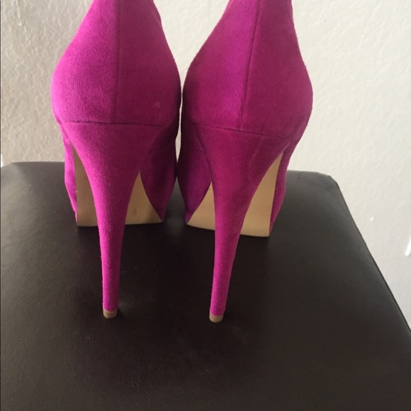 Women’s size 8 1/2 - Picture 2 of 8